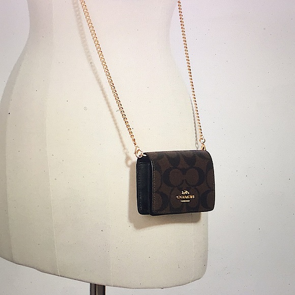 COACH -MINI WALLET ON A CHAIN IN SIGNATURE CANVAS - Picture 14 of 14